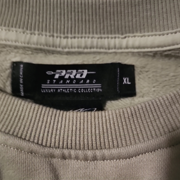 Philadelphia Eagles Womens Green Crewneck Sweatshirt - Picture 3 of 6